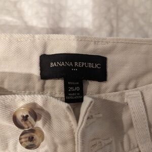 Cream Banana Republic cargo jeans